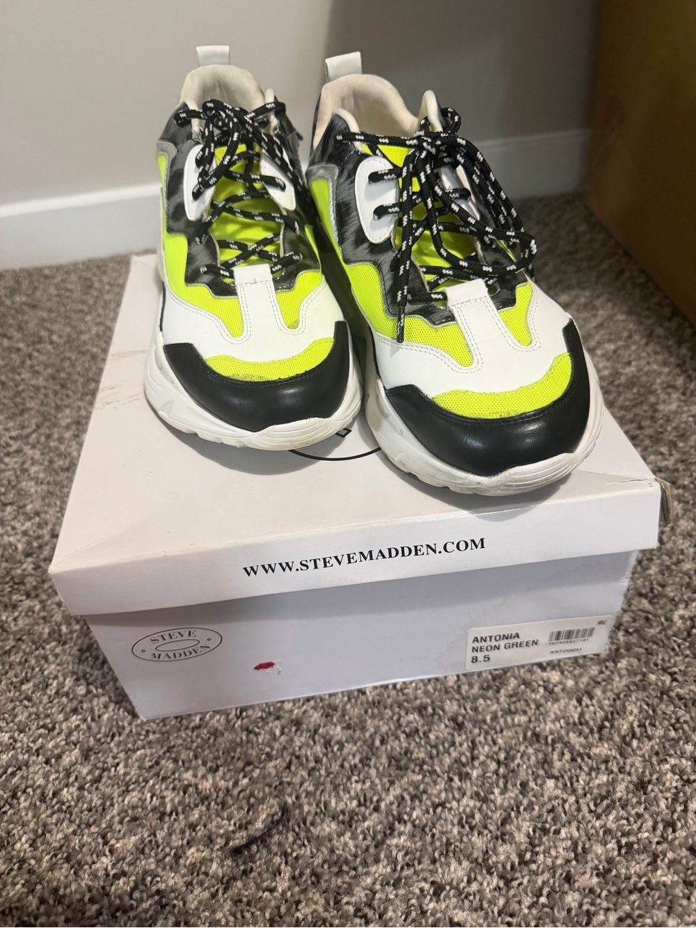Steve Madden Kids Neon Green and Black Chunky Sneaker